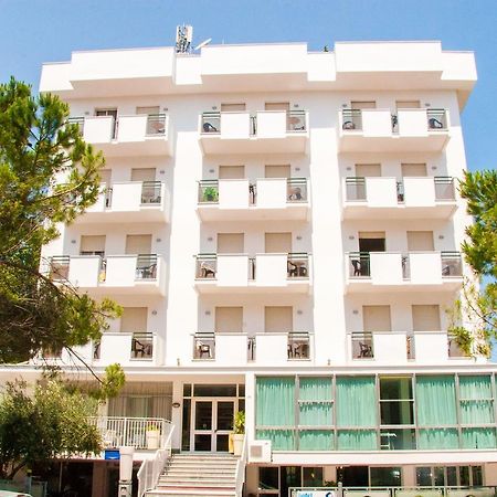 Hotel Raffaello Cesenatico Extérieur photo
