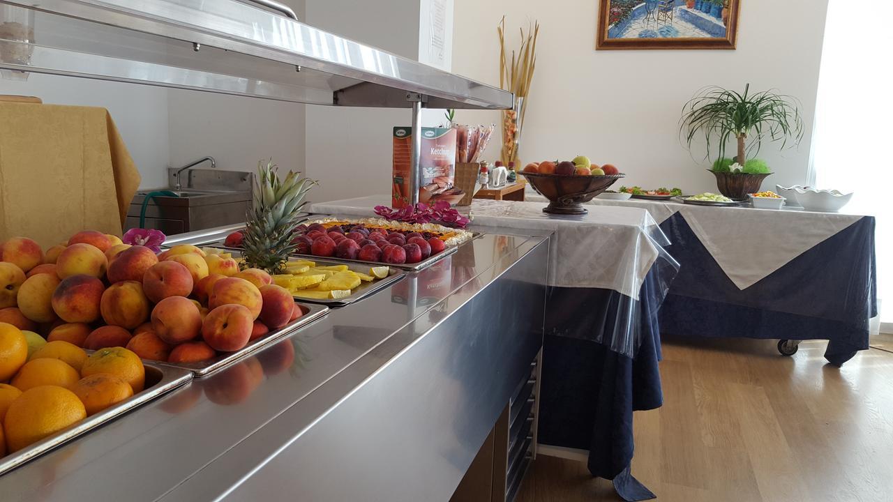 Hotel Raffaello Cesenatico Extérieur photo