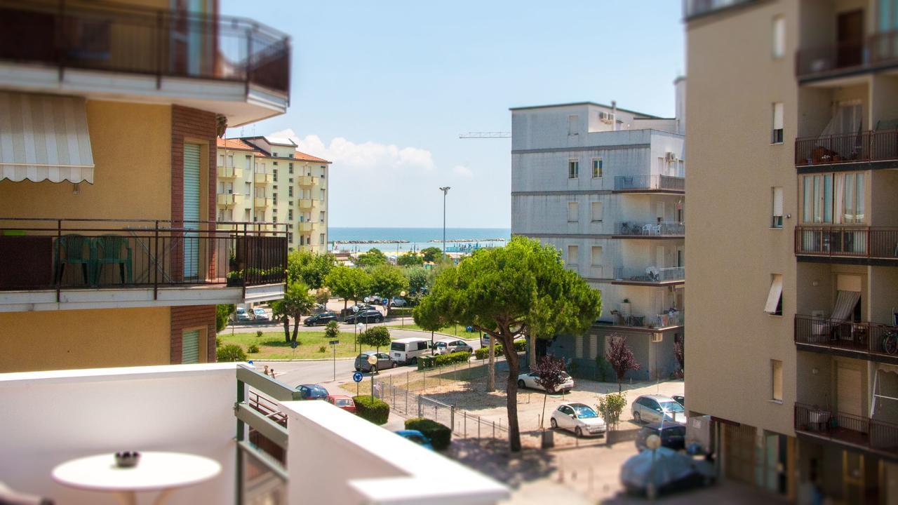 Hotel Raffaello Cesenatico Extérieur photo