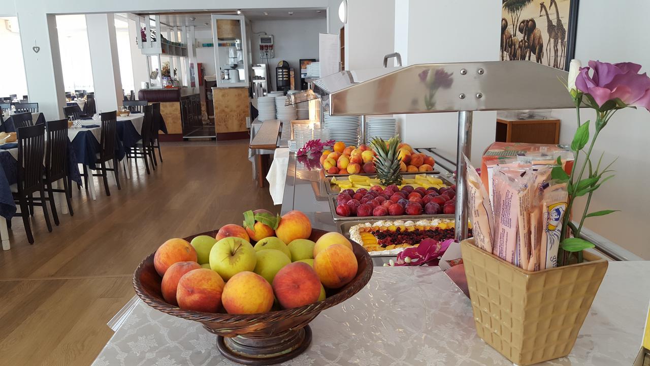 Hotel Raffaello Cesenatico Extérieur photo